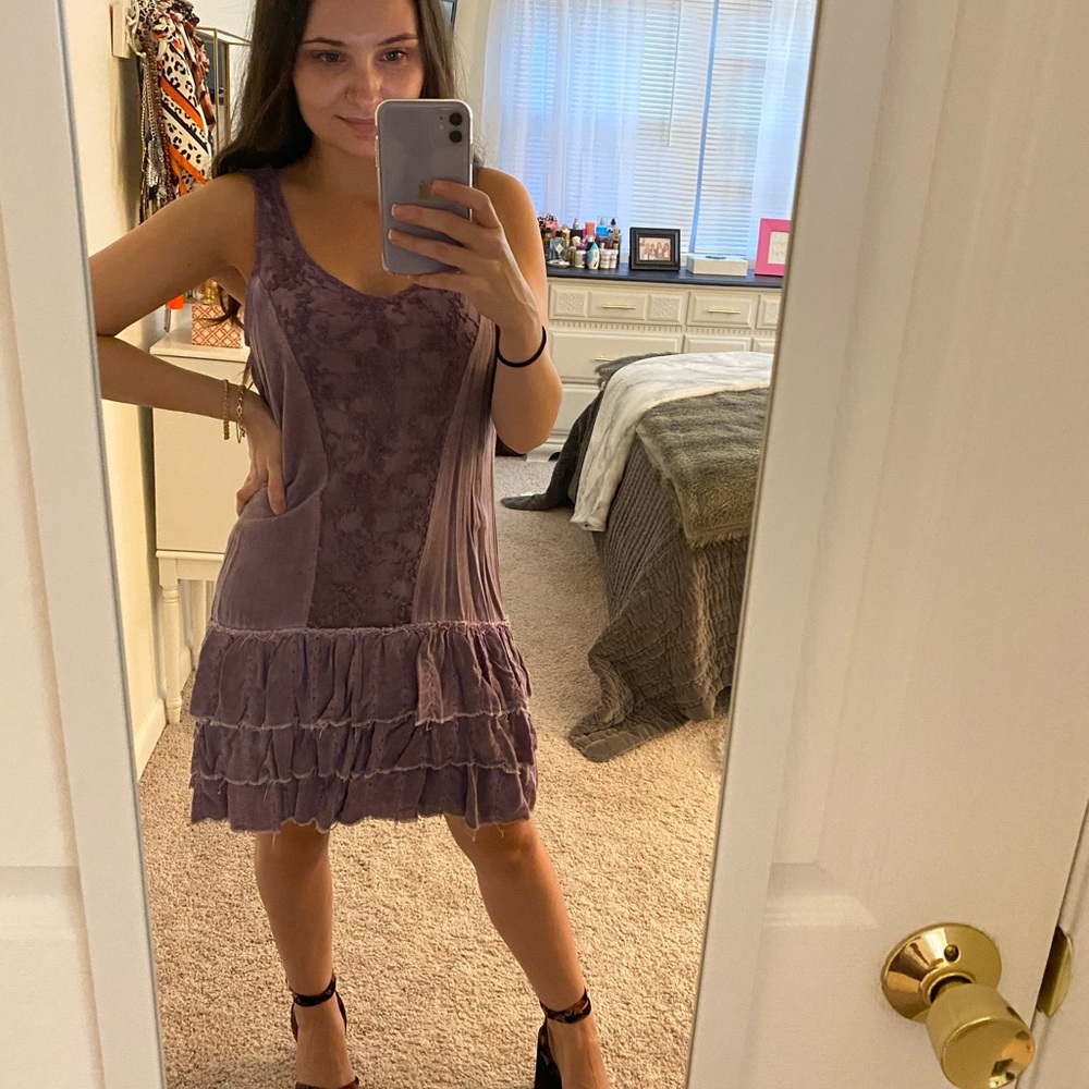 Black Swan Lace Ruffle Dress - Picture 6 of 6